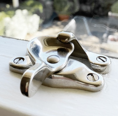 Hardware for dining room windows