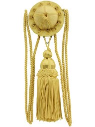 Deluxe Victorian Picture Hanging Kit in Gold