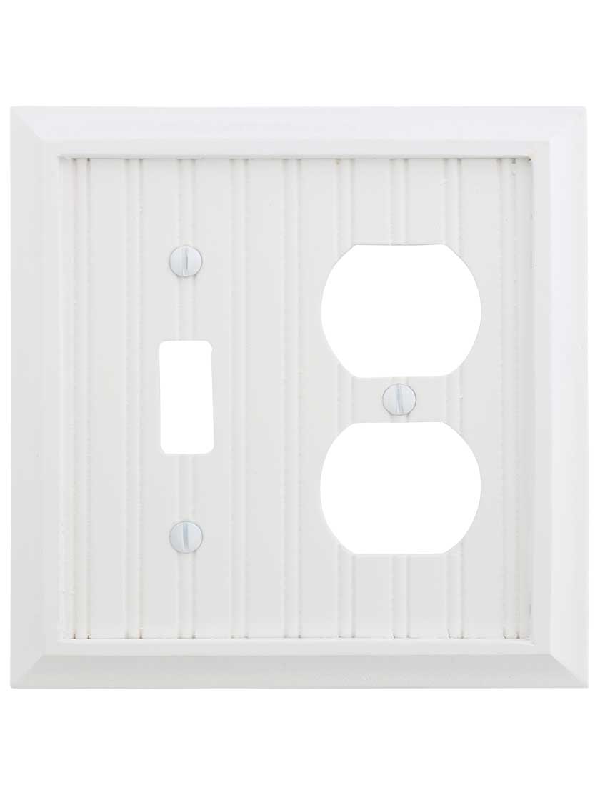 Alternate View of Cottage White-Wood Toggle/Duplex Combination Switch Plate.