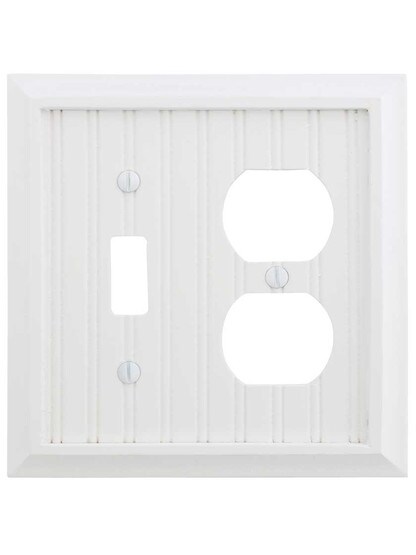 Alternate View of Cottage White-Wood Toggle/Duplex Combination Switch Plate.
