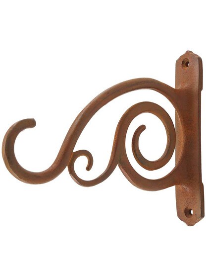 Swirl Cast-Iron Plant Hanger in Rust.