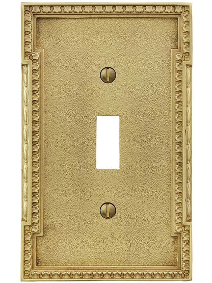 Alternate View of Neoclassical Single Toggle Switch Plate.