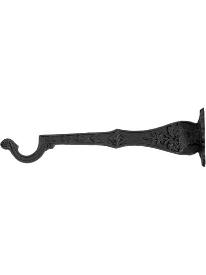 Cast Iron Victorian-Style Wall-Mount Plant Hanger in Matte Black