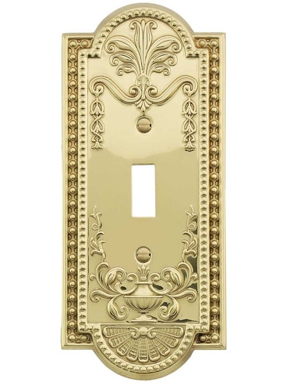 Alternate View of Como Single Toggle Switch Plate.