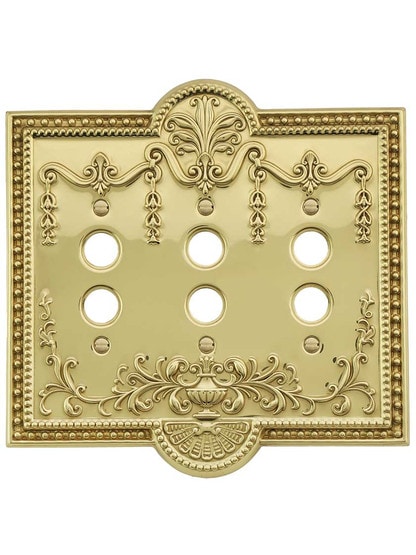 Alternate View of Como Triple Push Button Switch Plate.