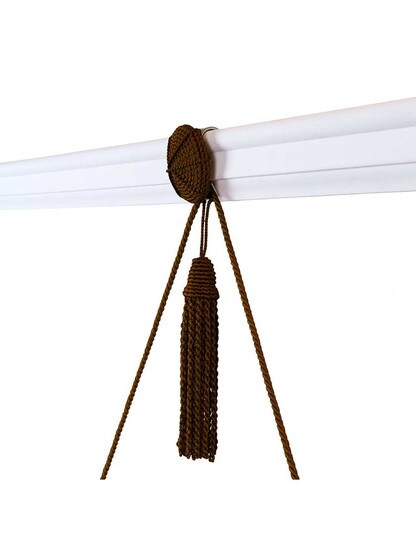 Vera Rosette and Tassel Picture Hanger with Rail Hook in Brown.