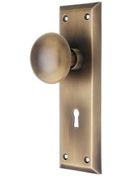 New York Mortise-Lock Set with Round Brass Knobs in Antique-By-Hand