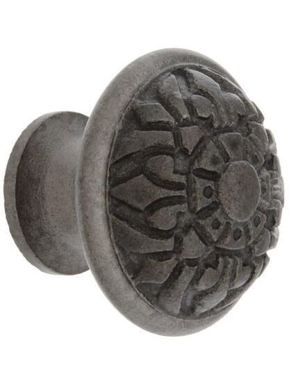 Cast Iron Fleur-de-Lis Knob with 1 1/4 inch Diameter.