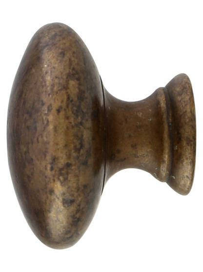 Alternate View of Classic Round Knob - 1 3/16 inch Diameter.