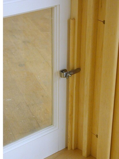 Set Of Two Screen & Storm Window Retaining Clips