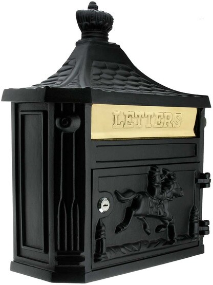 Horseman Cast-Aluminum Mailbox in Black.