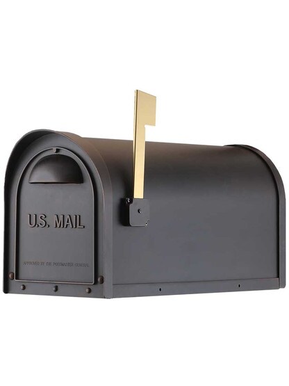 Classic Curbside Mailbox in Copper.