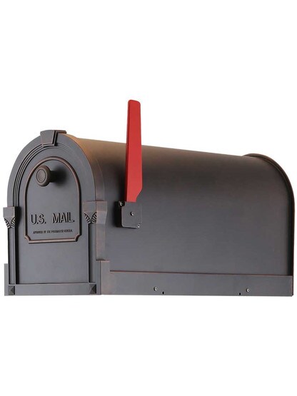 Savannah Curbside Mailbox in Copper.