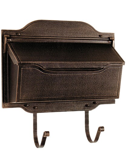 Classic Cast-Aluminum Horizontal Mailbox in Copper.
