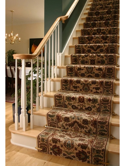 Heritage Pineapple Tip Stair Rod - 1/2" Diameter Brass With Standard Brackets