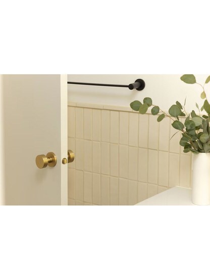 Disc Rosette Door Set With Disc Knobs