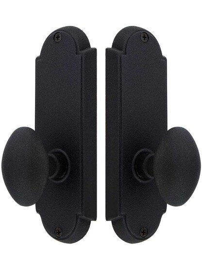 Alternate View of Wrought Steel Colonial Door Set With Oval Knobs.