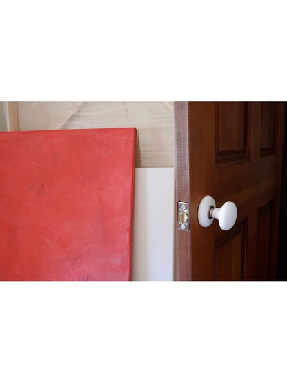 White Porcelain Rosette Door Set With White Porcelain Knobs
