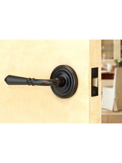 Classic Rosette Set With Turino Levers