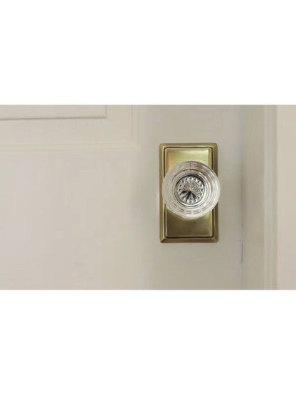 Providence Door Set With Georgetown Crystal Glass Knobs