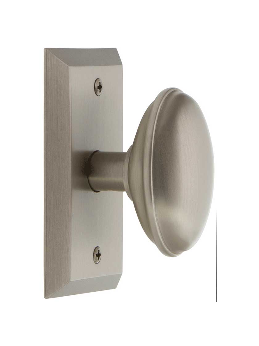 Alternate View 2 of New York Rosette Door Set with Homestead Knobs.