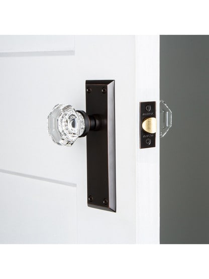 New York Door Set with Waldorf-Crystal Glass Knobs