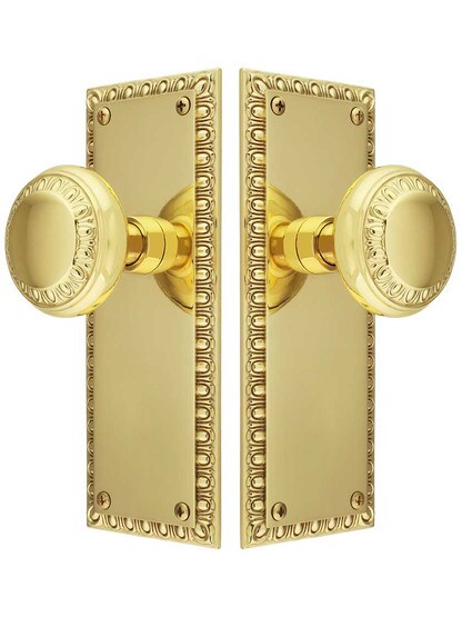Alternate View of Ovolo Door Set with Matching Knobs.