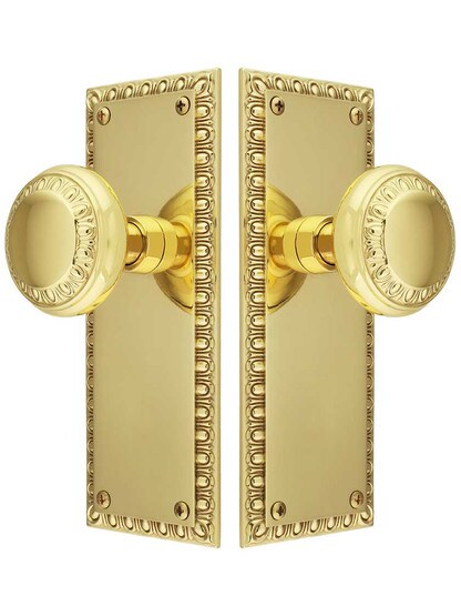 Alternate View of Ovolo Door Set with Matching Knobs.