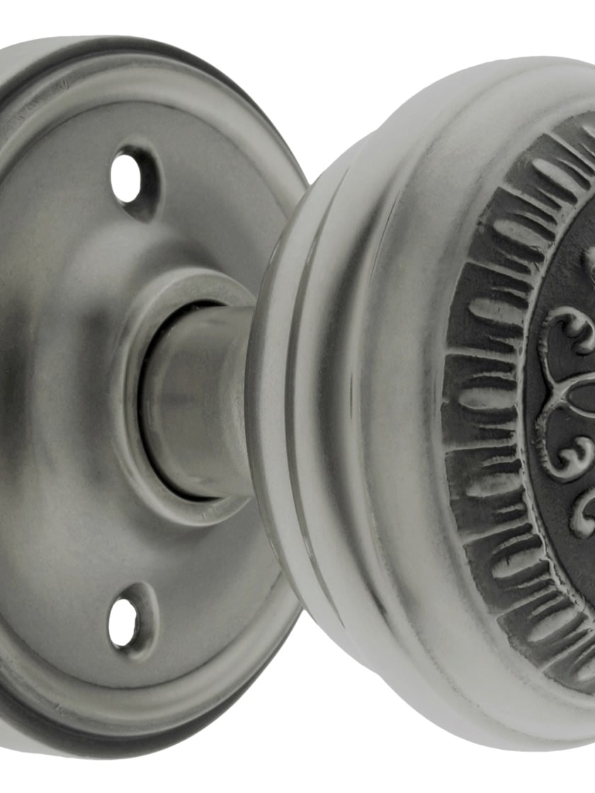 Classic Rosette Door Set With Egg & Dart Door Knobs | House of