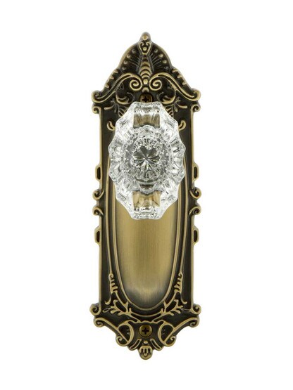 Alternate View of Largo Door Set with Chateau Crystal Glass Knobs.
