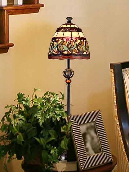 Aldridge Tiffany Buffet Lamp