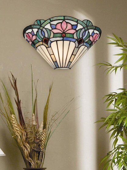 Windham Tiffany Wall Sconce