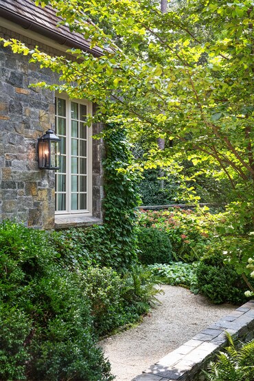 Anchorage Medium Entry Sconce