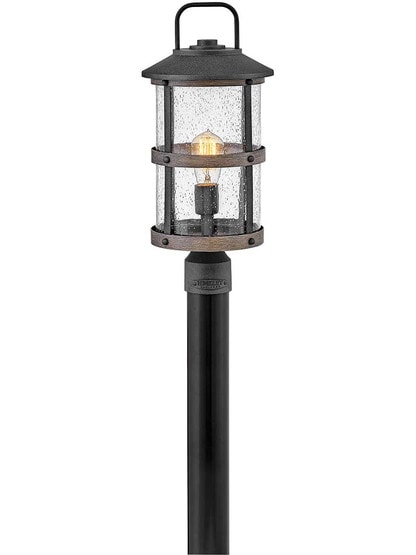 Lakehouse Outdoor 1-Light Post Mount.