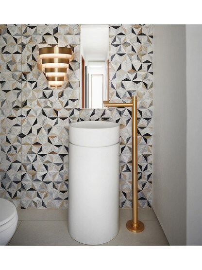 Echelon Medium LED Sconce in Heritage Brass