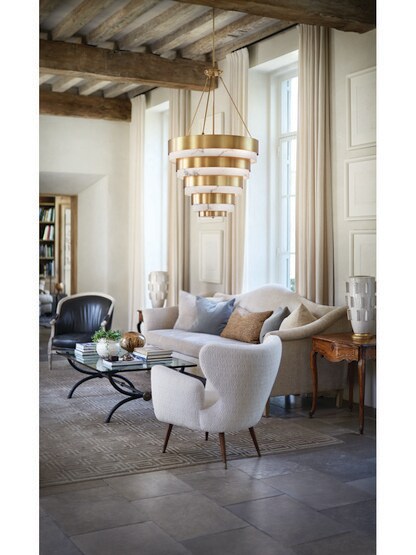Echelon 8 Light Medium Multi Tier Chandelier in Heritage Brass