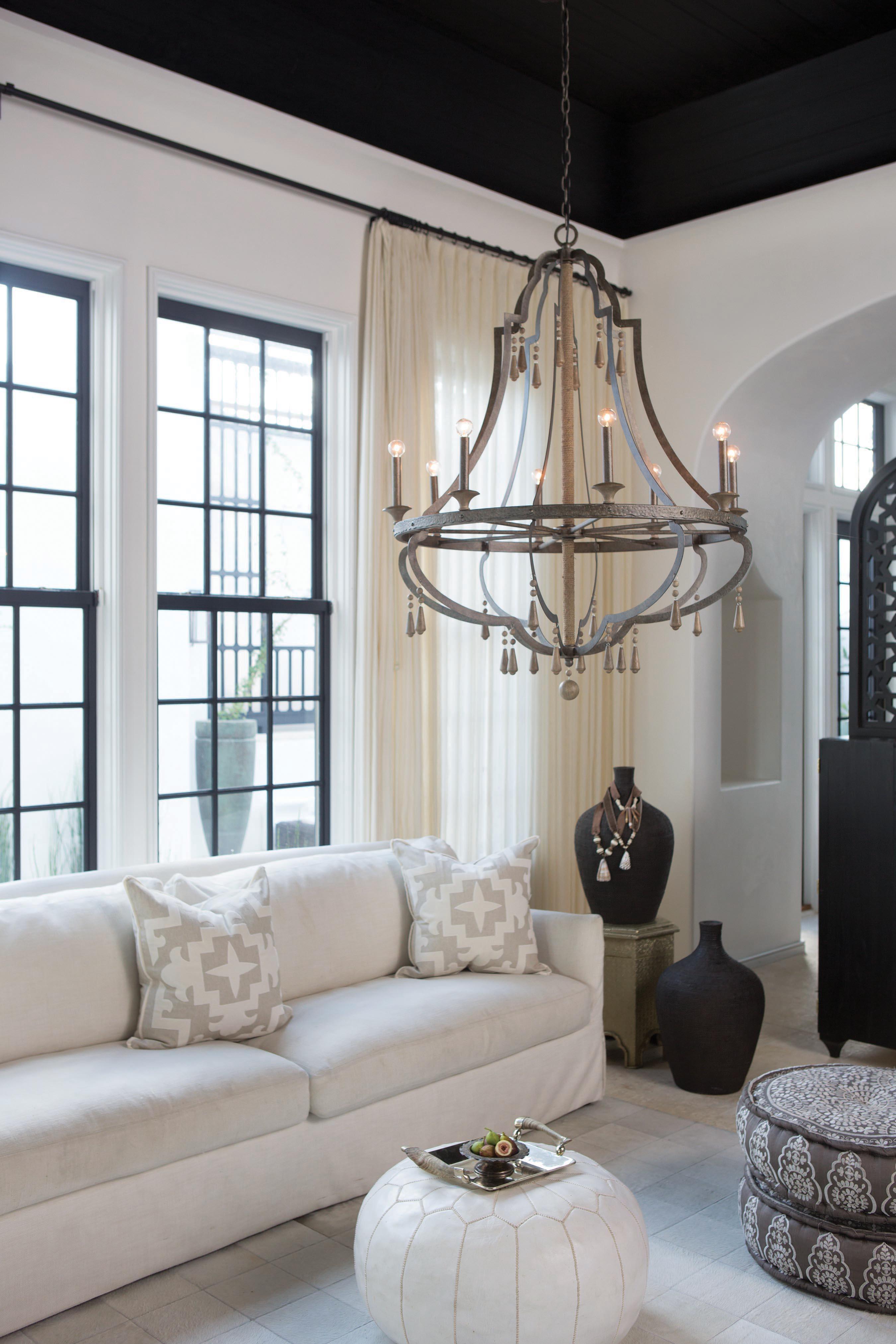 Alternate View of Cordoba 8-Light Chandelier.