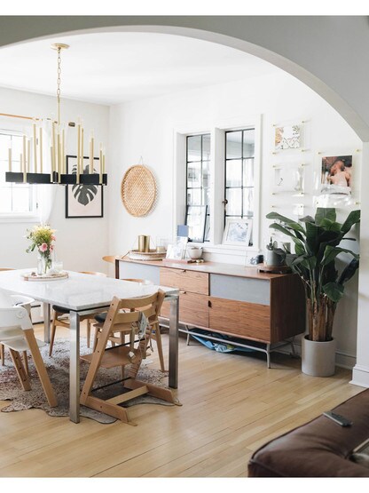 Abrams 18-Light Chandelier