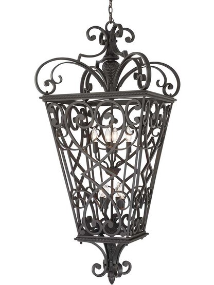 Fort Quinn 8-Light Outdoor Pendant.