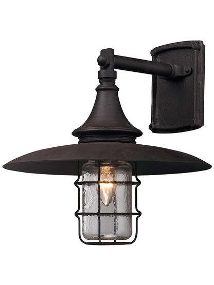 Allegheny Medium Entry Light.