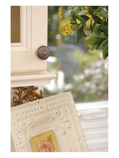 Alternate View of Mandalay Round Cabinet Knob.