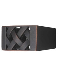 Lattice 1 1/4 inch Finger Pull .