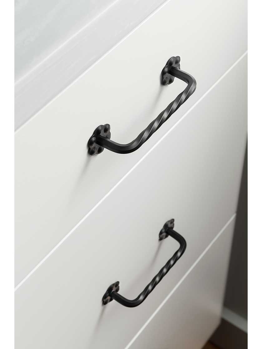 Alternate View of Normandy Thin Twist Pull - 3 15/16 inch Center-to-Center.