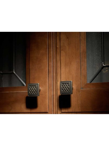 Alternate View of Trevi Square Knob.