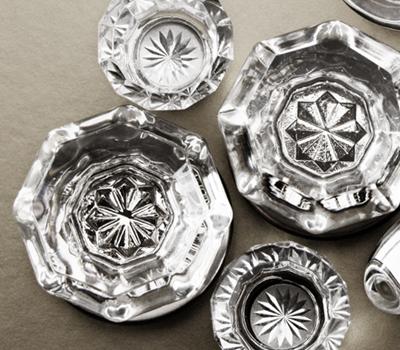 Glass cabinet hardware adds a touch of classic beauty.